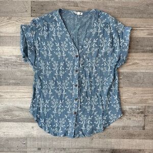 Kindred Red Blue Floral Embroidered V-Neck Top Size Petite Medium L3